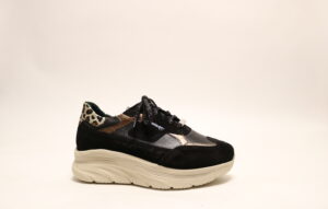 Footnotes 26.003 K Zwart veterschoen