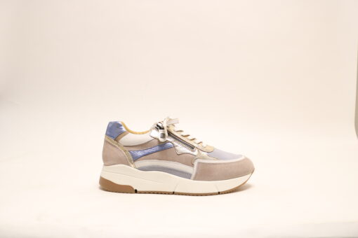 Helioform 284.002 lichtblauw/goud H veterschoen