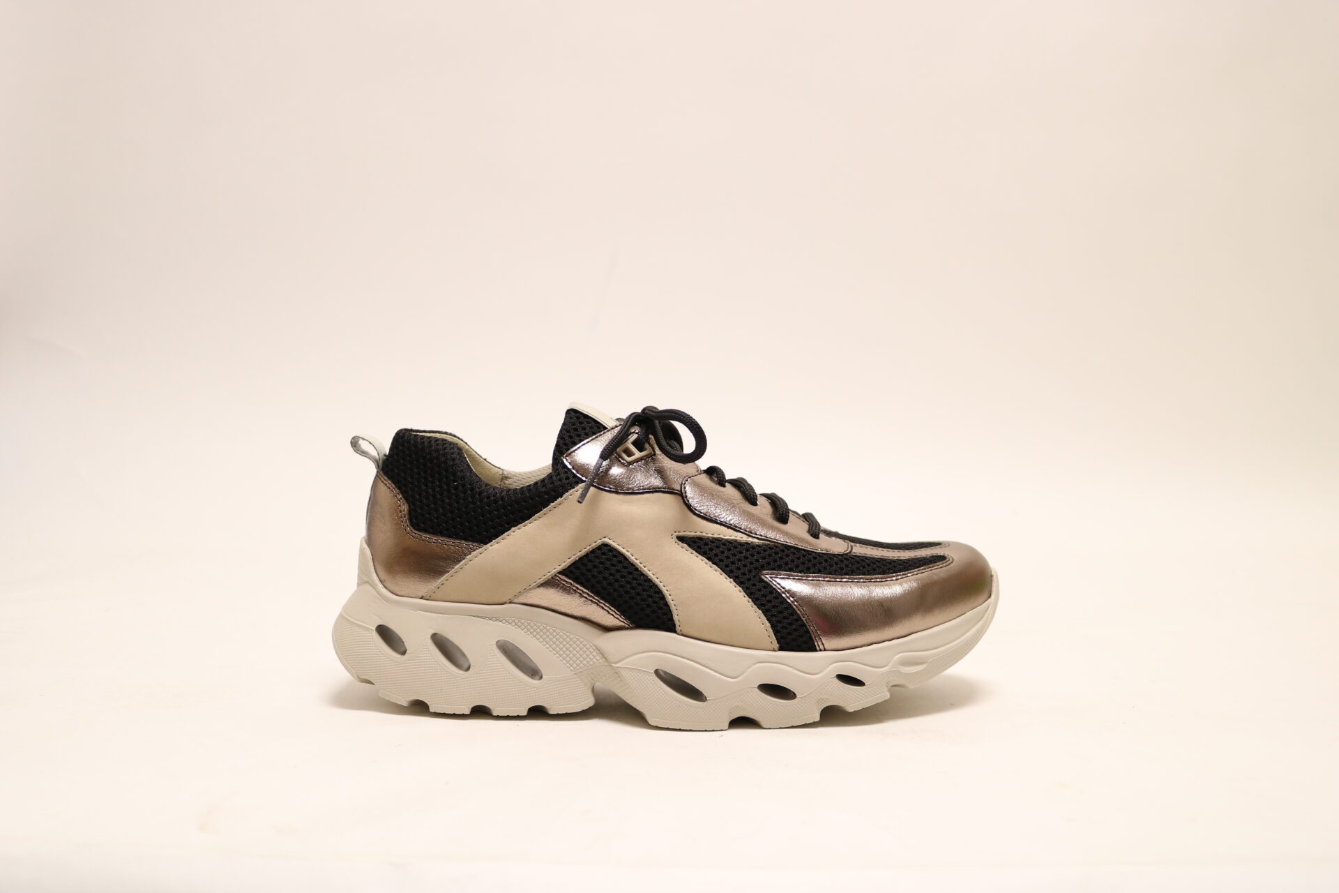 Durea 6309 H veterschoen beige/zwart/goud