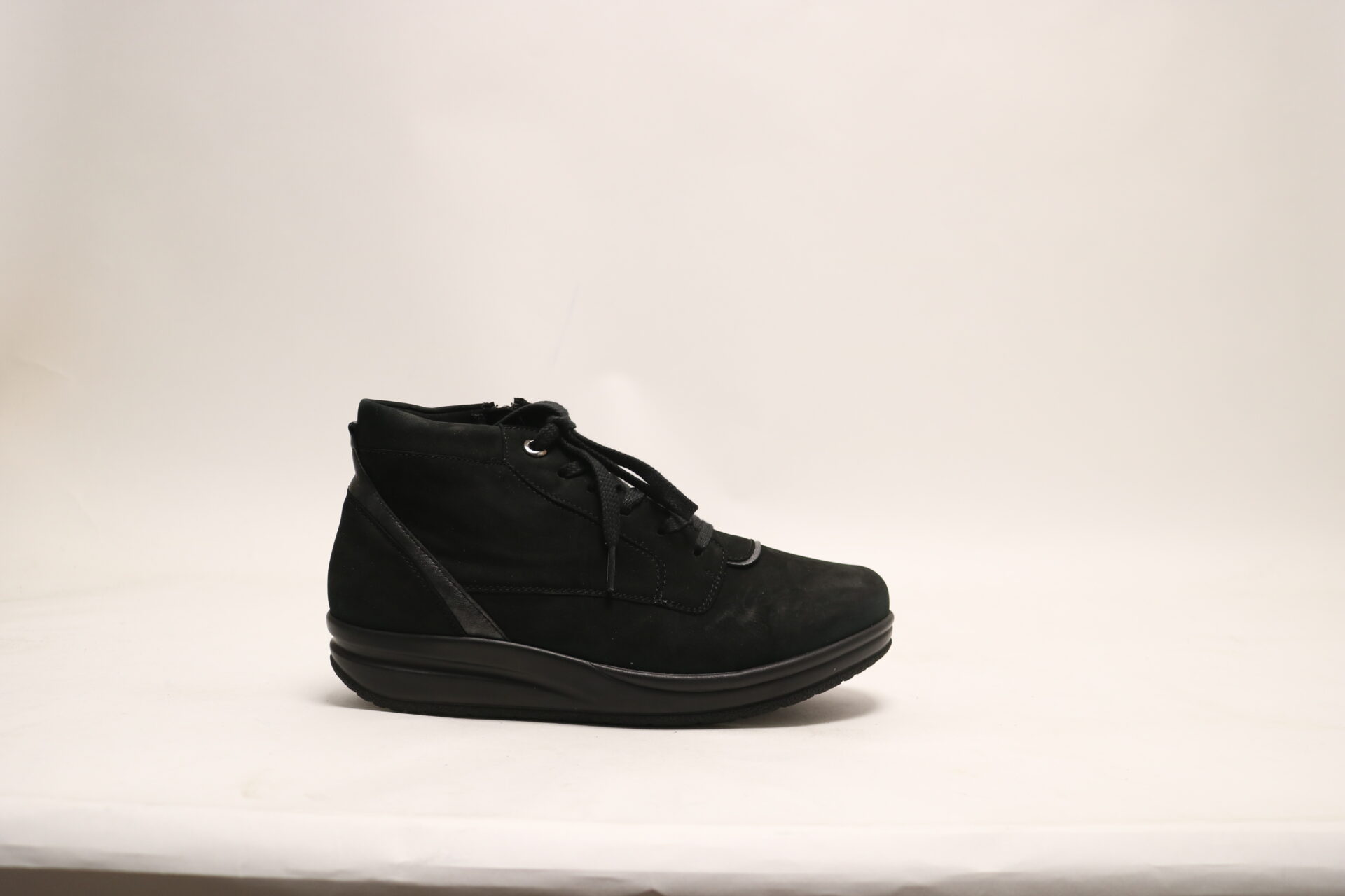 Hartjes 272.2501 Zwart Enkellaars