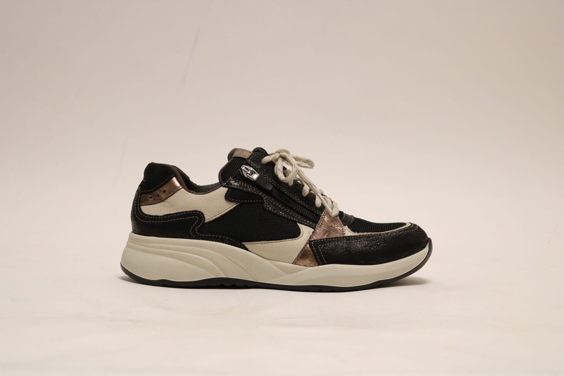 Durea 6295 H Zwart Veterschoen