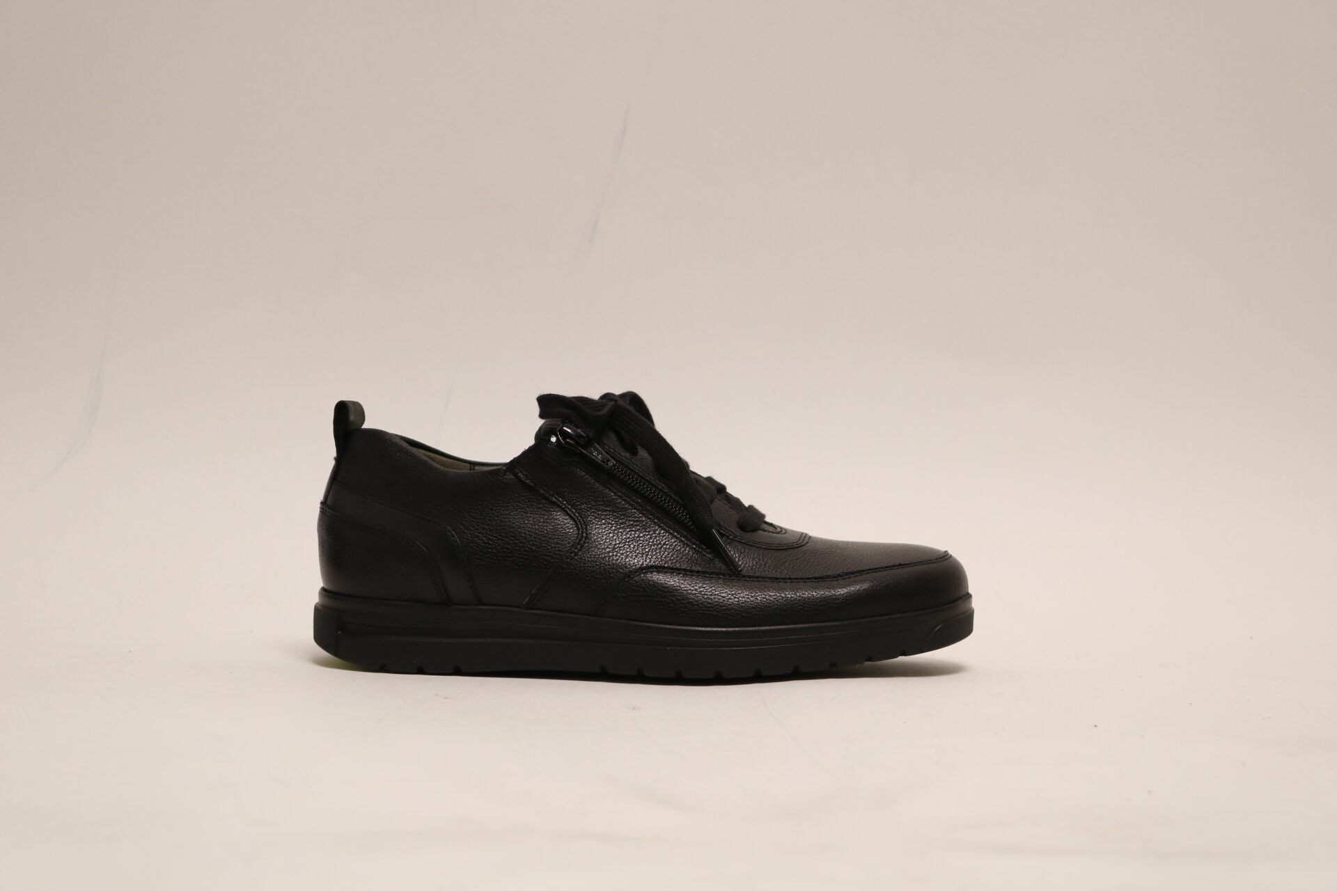 Gijs 2085 H Zwart Veterschoen